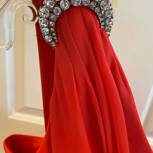 Lovely red orange one shoulder evening gown, 6 - Picture 8 of 8